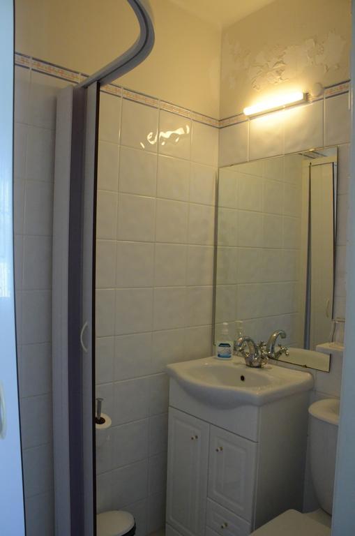 Morbey'S Chalet Apartment Sintra Room photo